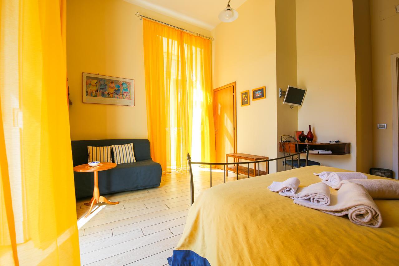 Bed & Breakfast Piazza Dante ナポリ エクステリア 写真