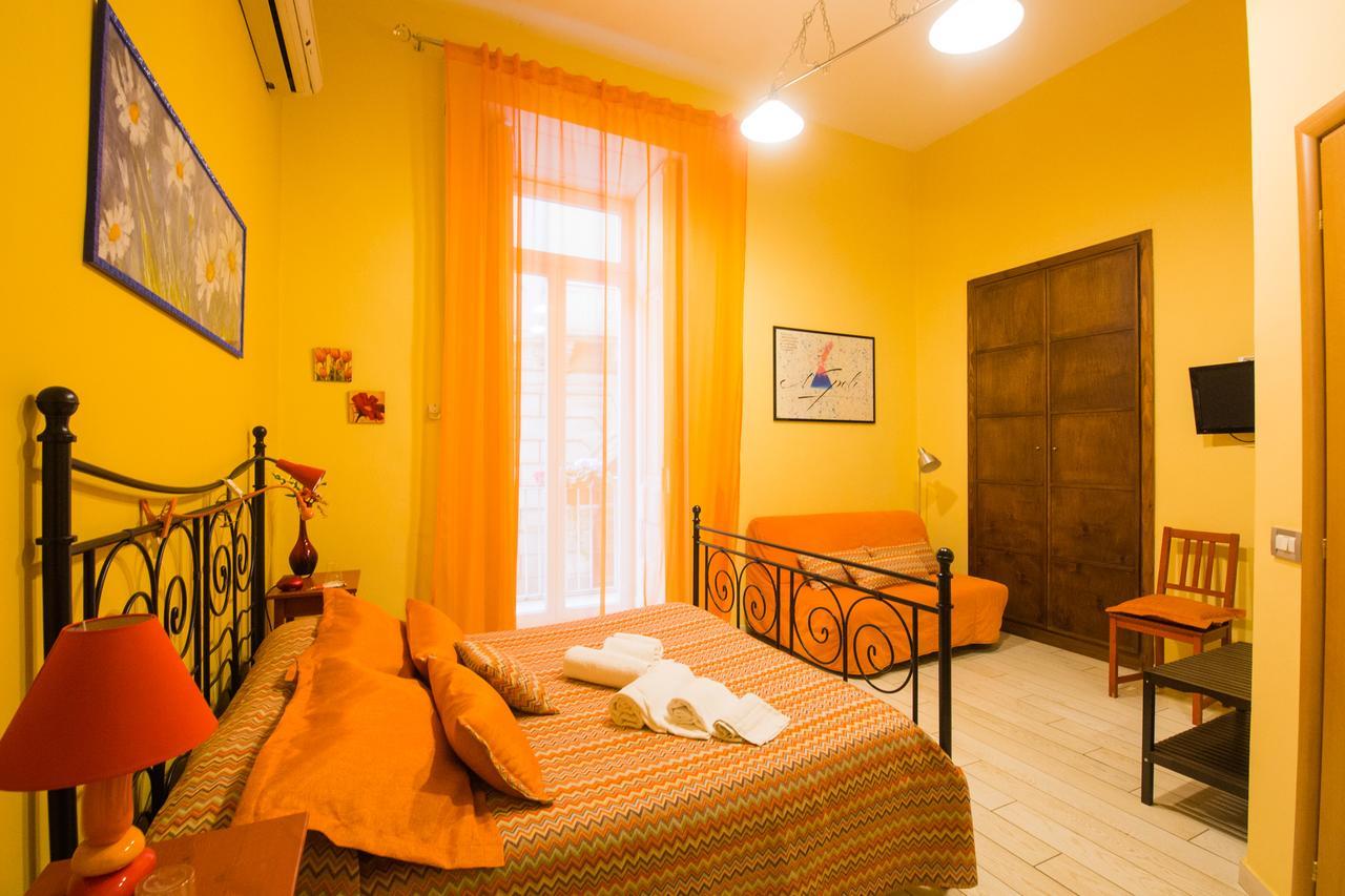 Bed & Breakfast Piazza Dante ナポリ エクステリア 写真